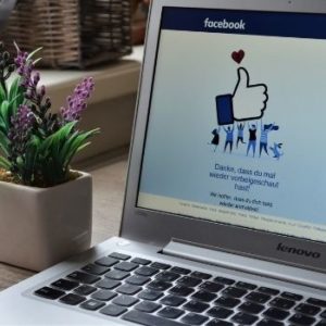 Divulgue sua vaquinha online no Facebook para alcançar seus objetivos